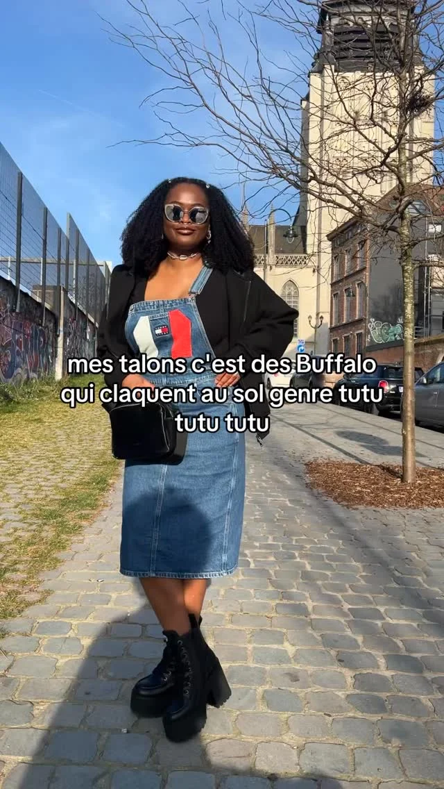 A Black girl and her shoes
A Black girl and her shoes
Can’t tell her nothing 
She’s always strutting 
A Black girl and her shoes

🤣

#wlw #shoeaddict #footwearlove #lgbtqplus